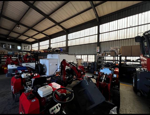 915M² WAREHOUSE TO LET IN AIRPORT INDUSTRIA